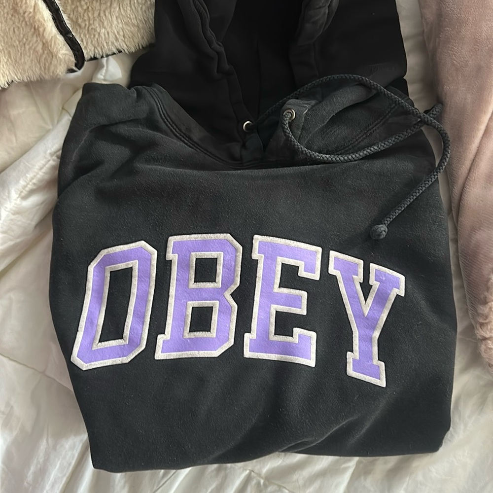 obey hoodie